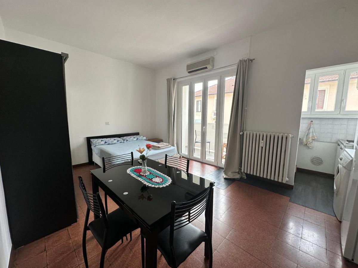 Apartment For Work And Leisure Milánó Kültér fotó